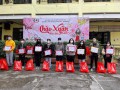 Tết yêu thương của thầy và trò trường THPT Đinh Tiên Hoàng - Ba Đình